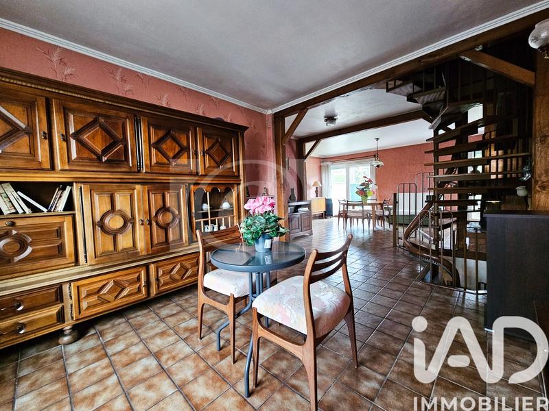 Maison - 104 m² - 4 pièces