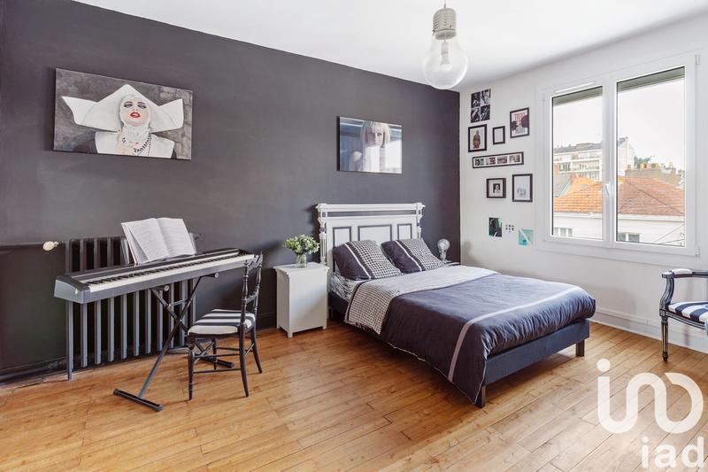 Maison - 204 m² - 8 pièces