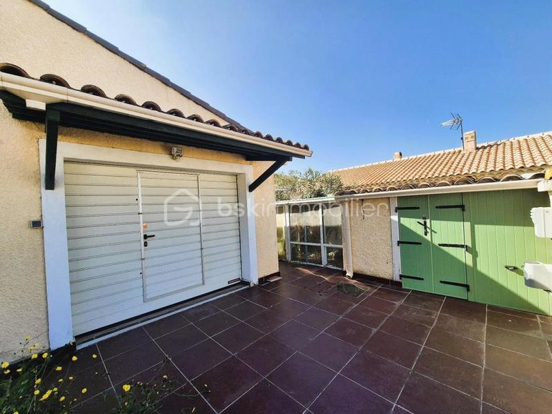 Maison traditionnelle - 162 m² - 6 pièces