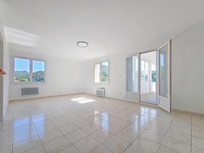 Appartement - 94 m² - 4 pièces