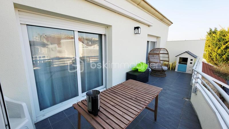 Appartement - 96 m² - 5 pièces