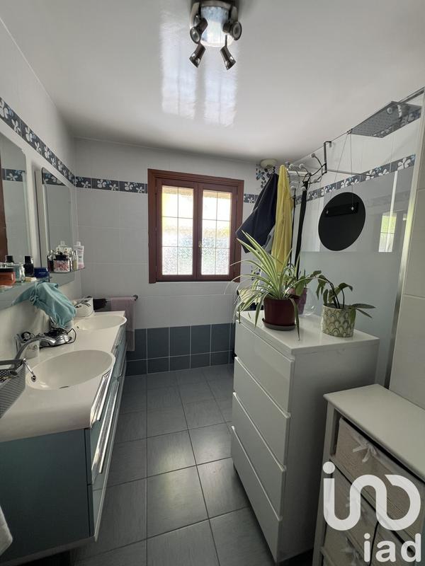 Maison - 219 m² - 14 pièces