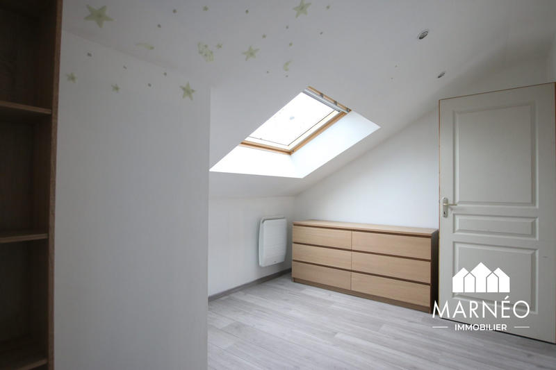 Maison - 235 m² - 9 pièces