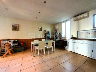 Maison de ville - 94 m² - 5 pièces
