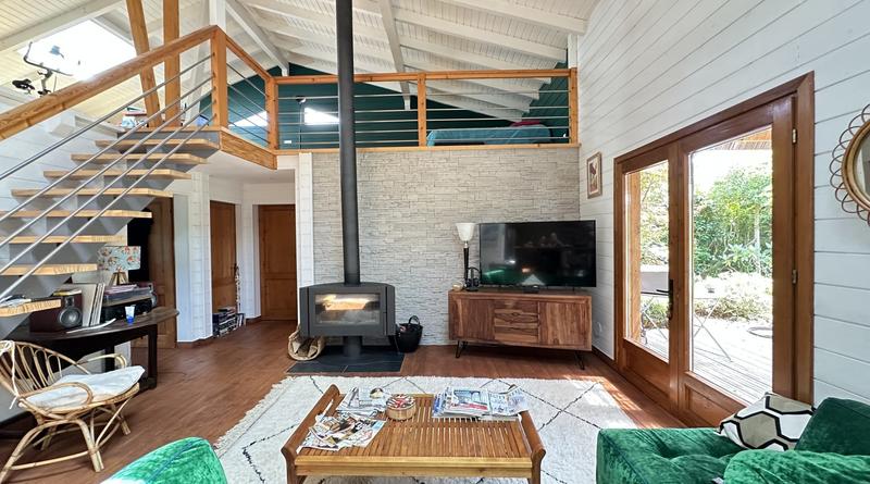 Maison de bois - 160 m² - 6 pièces