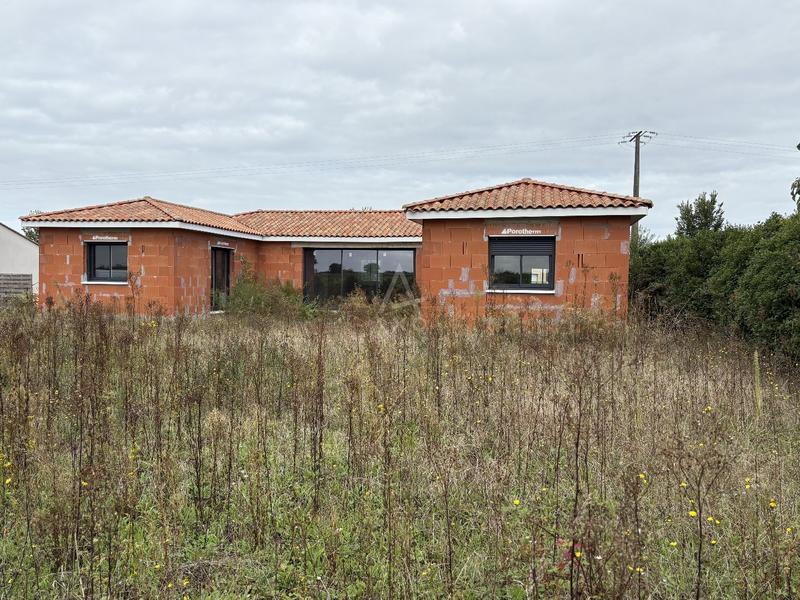 Maison - 180 m² - 7 pièces