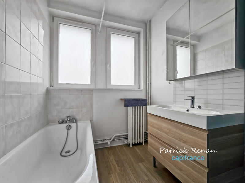 Appartement - 80 m² - 4 pièces