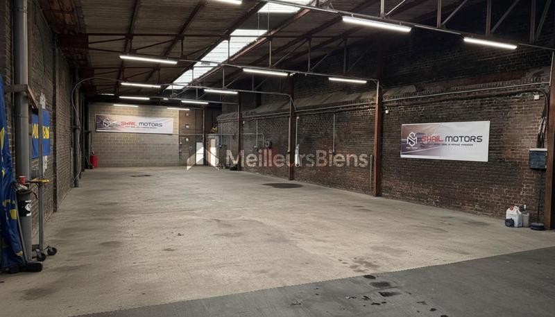Entrepôt - 450 m² - 1 pièce
