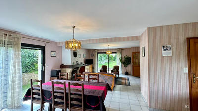 Maison - 153 m² - 7 pièces