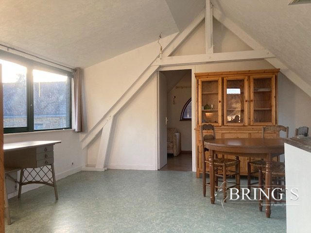 Maison traditionnelle - 147 m² - 6 pièces