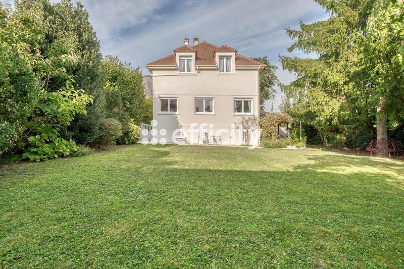 Maison - 155 m² - 7 pièces