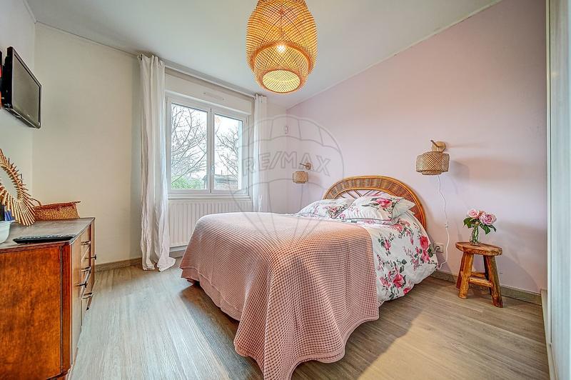 Maison - 104 m² - 4 pièces