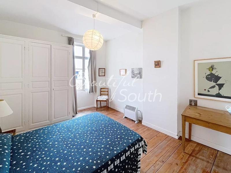 Hôtel particulier - 280 m² - 9 pièces