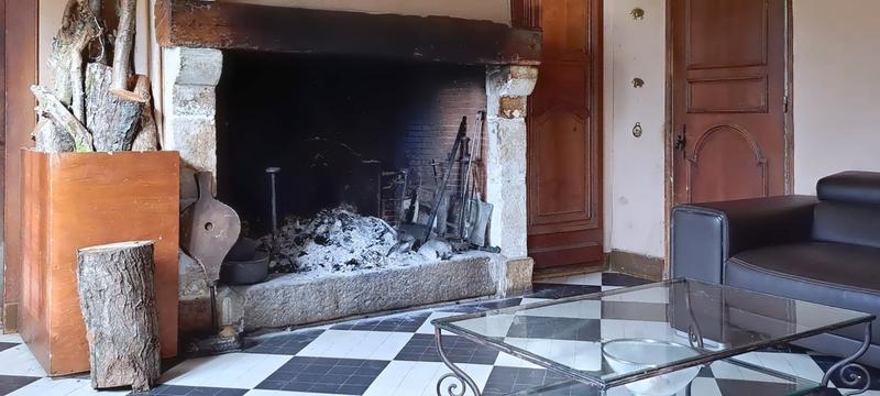 Maison - 203 m² - 7 pièces