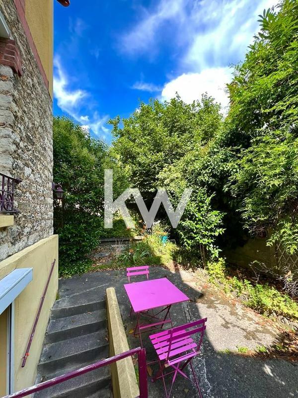 Maison - 85 m² - 4 pièces