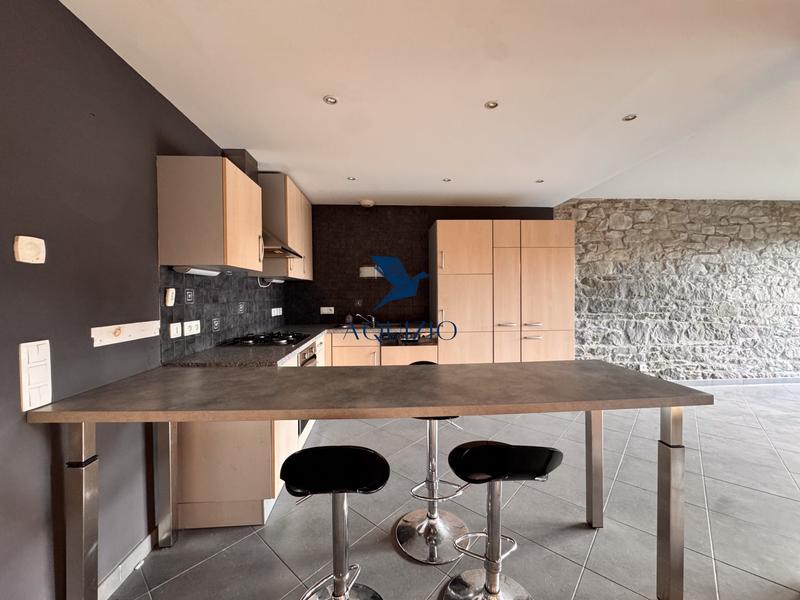 Appartement - 155 m² - 6 pièces