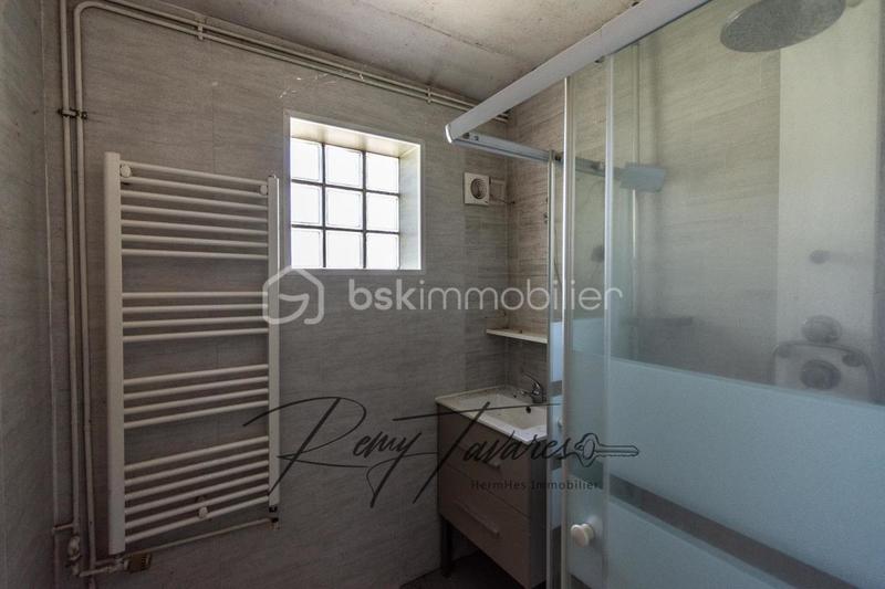 Maison en pierre - 75 m² - 4 pièces