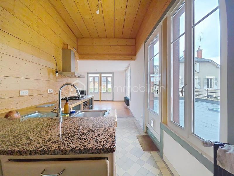 Maison - 185 m² - 7 pièces