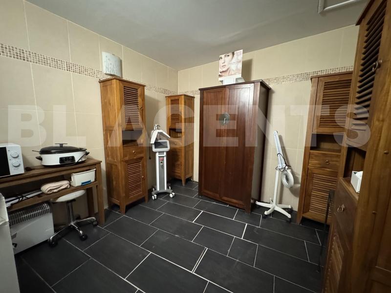 Fonds de commerce - 100 m²