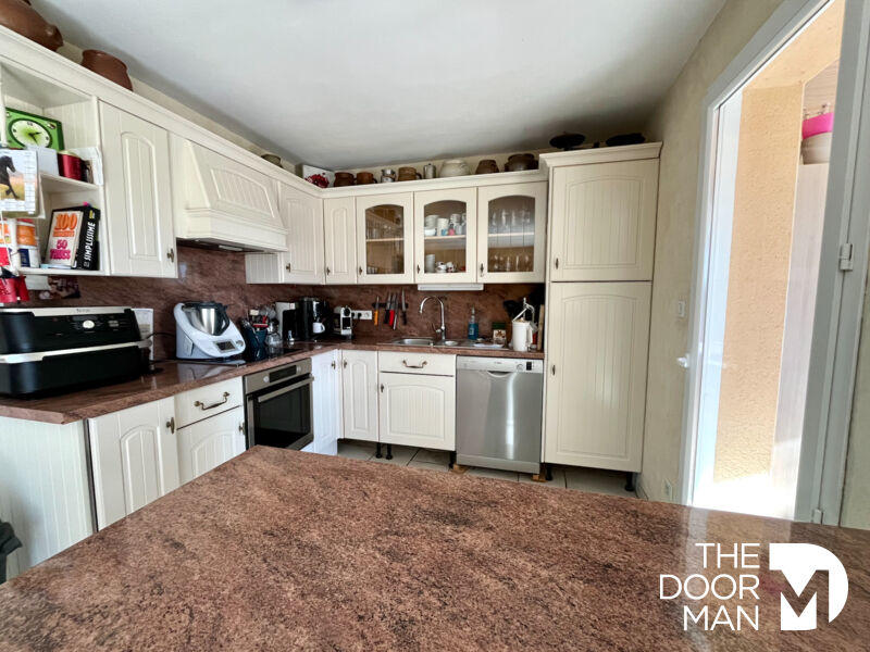 Maison - 171 m² - 7 pièces