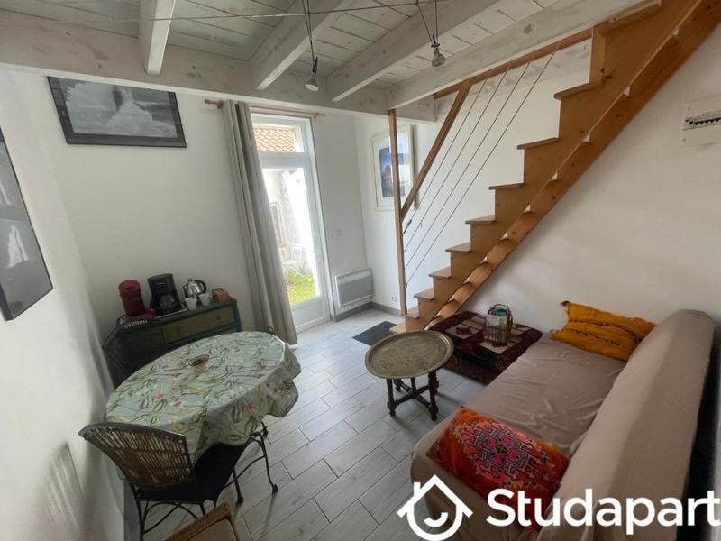 Chambre - 12 m² - 1 pièce