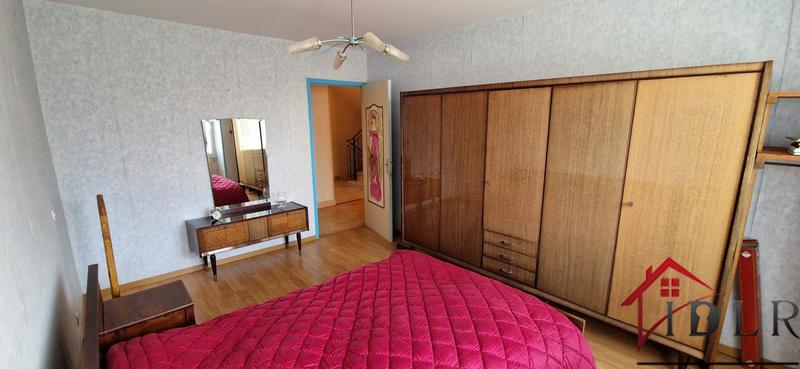 Maison de village - 228 m² - 8 pièces