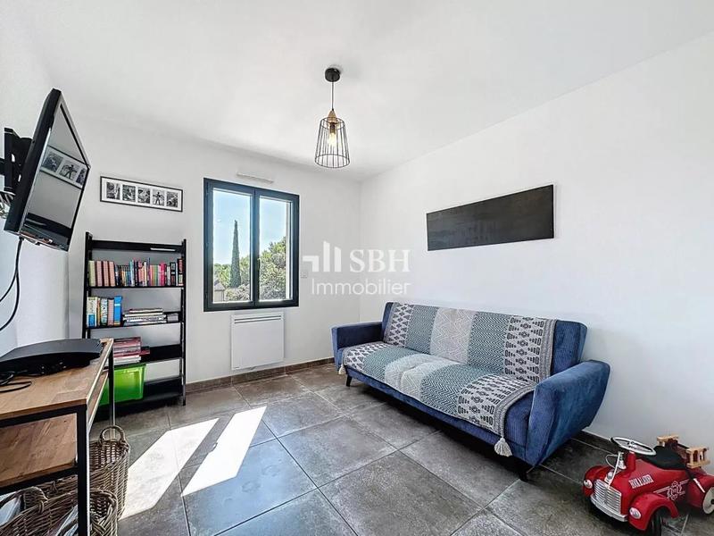 Villa - 211 m² - 10 pièces