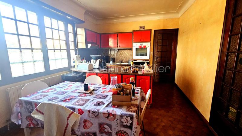 Maison traditionnelle - 186 m² - 7 pièces