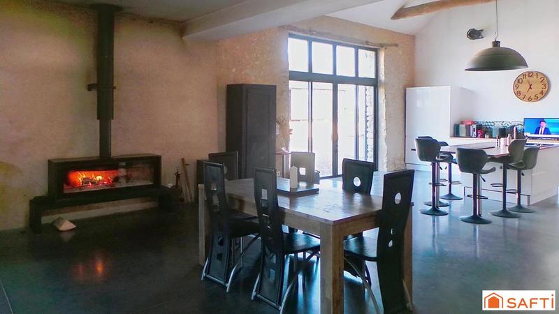 Maison - 211 m² - 6 pièces