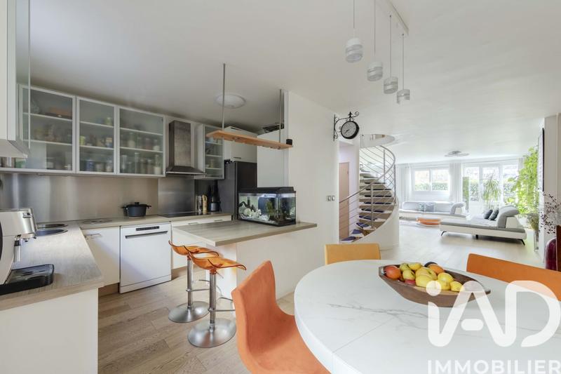 Duplex - 179 m² - 6 pièces