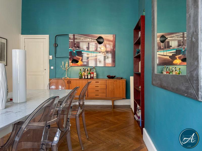 Appartement - 128 m² - 5 pièces