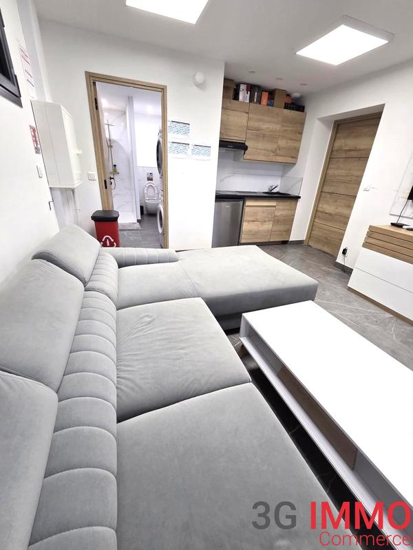 Fonds de commerce - Magasins - 120 m²