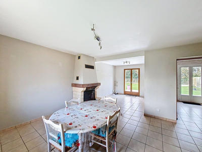 Maison - 96 m² - 5 pièces