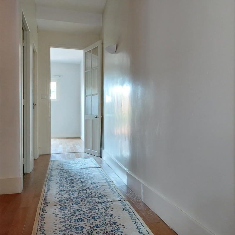 Maison - 150 m² - 9 pièces