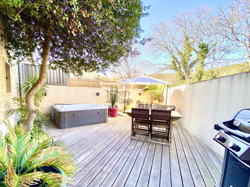 Maison ancienne - 289 m² - 11 pièces