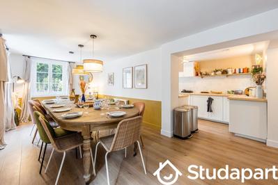 Chambre - 13 m² - 1 pièce