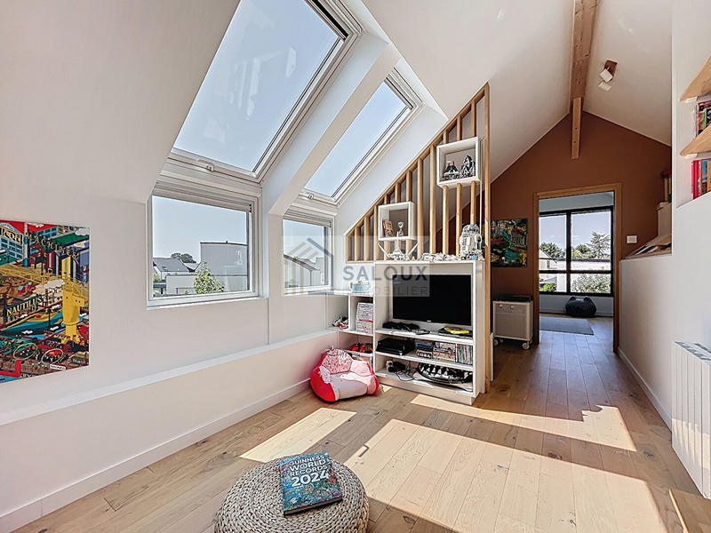 Maison - 184 m² - 7 pièces