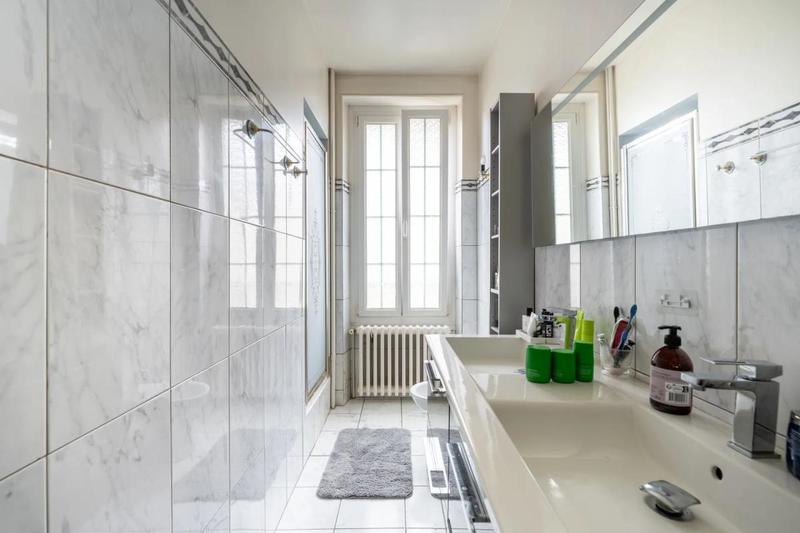 Maison - 250 m² - 7 pièces