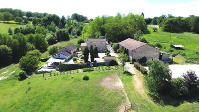 Propriété - 390 m² - 12 pièces