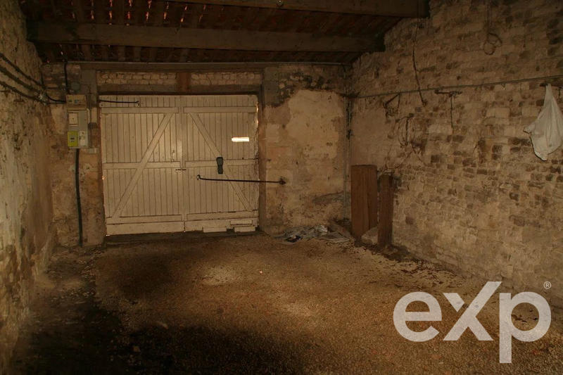 Maison - 180 m² - 8 pièces