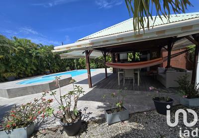 Maison - 127 m² - 5 pièces