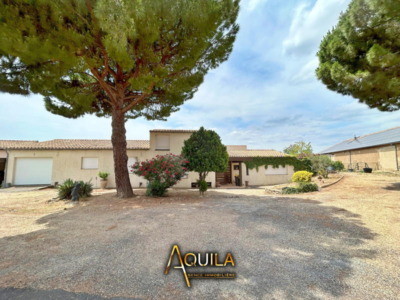 Villa - 341 m² - 8 pièces