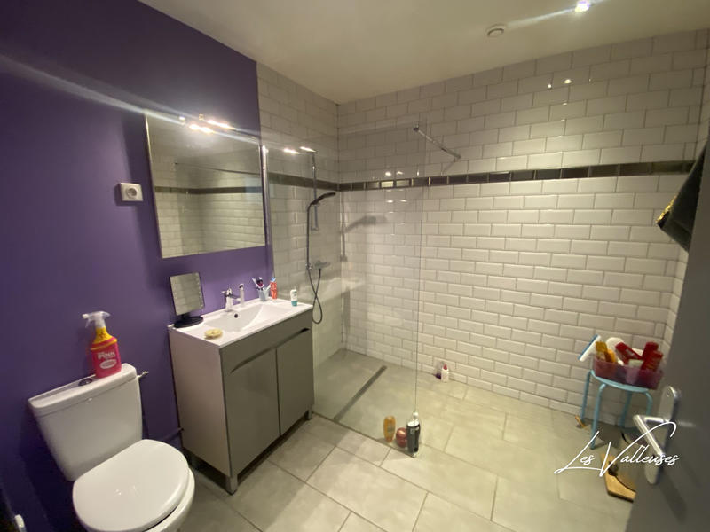 Maison traditionnelle - 211 m² - 6 pièces