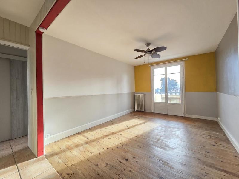 Appartement ancien - 51 m² - 3 pièces