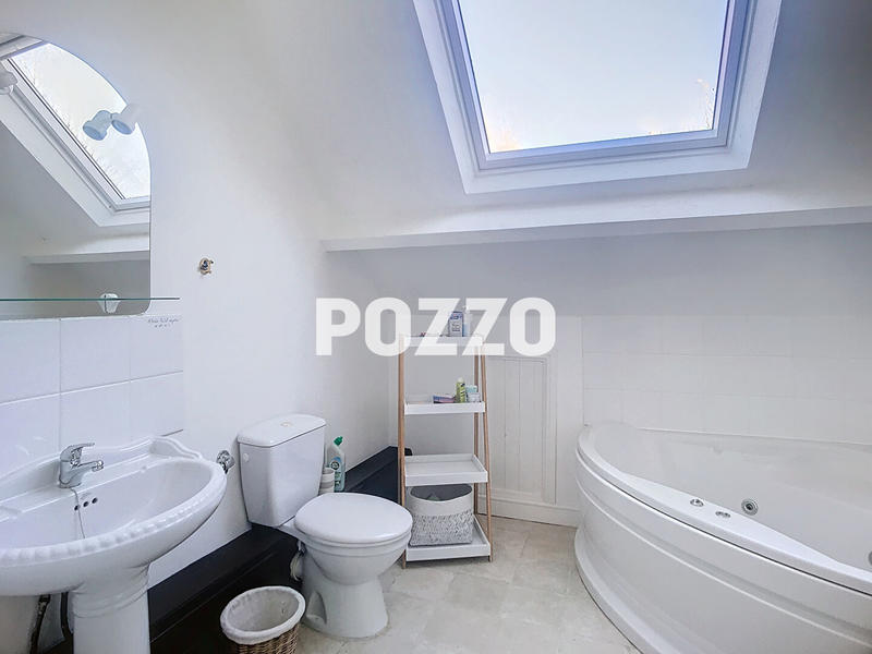 Maison - 110 m² - 5 pièces