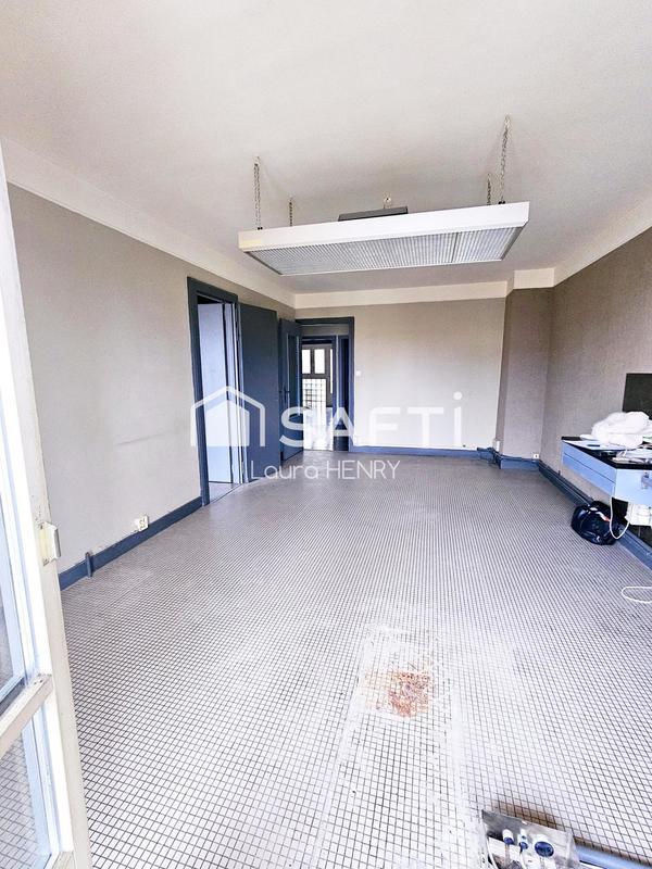 Bureau - 82 m² - 5 pièces