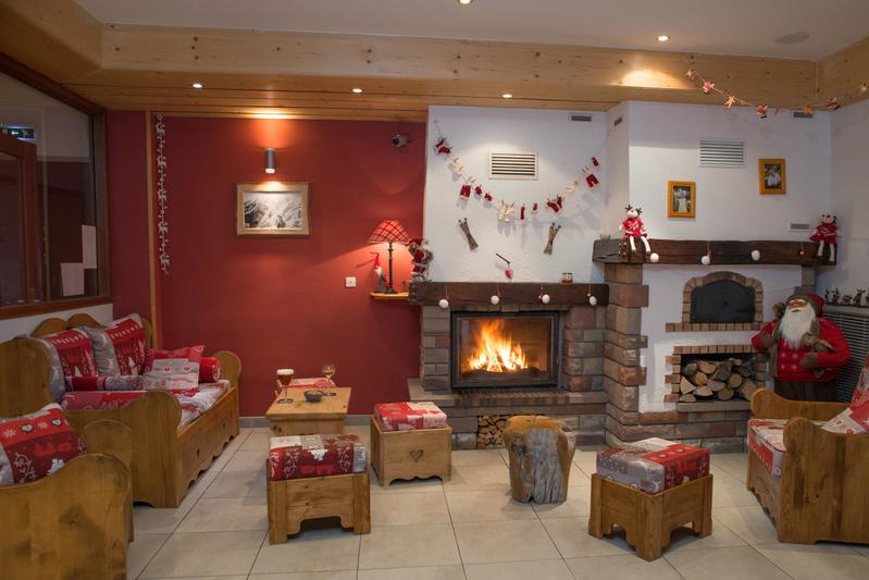 Propriété - 1 510 m² - 45 pièces