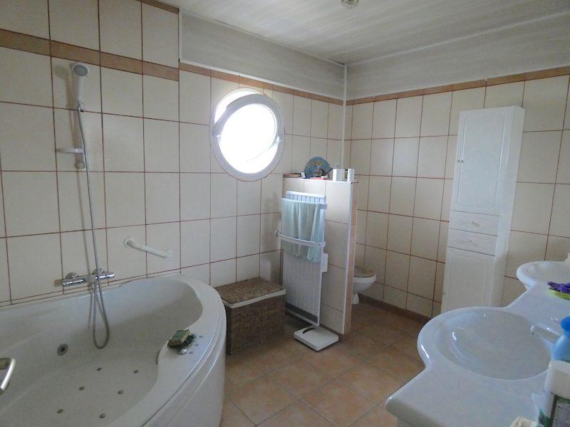 Maison - 261 m² - 7 pièces