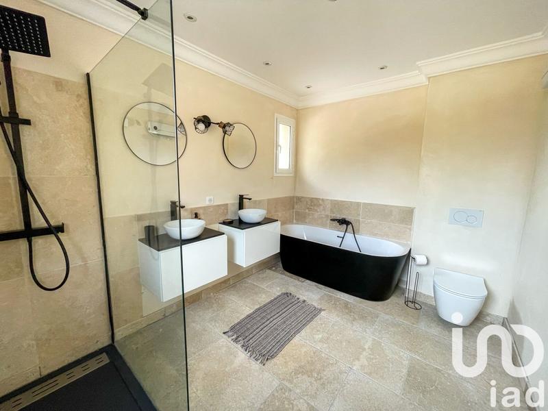 Maison - 187 m² - 5 pièces