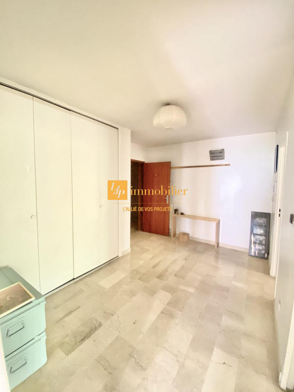 Appartement - 91 m² - 5 pièces